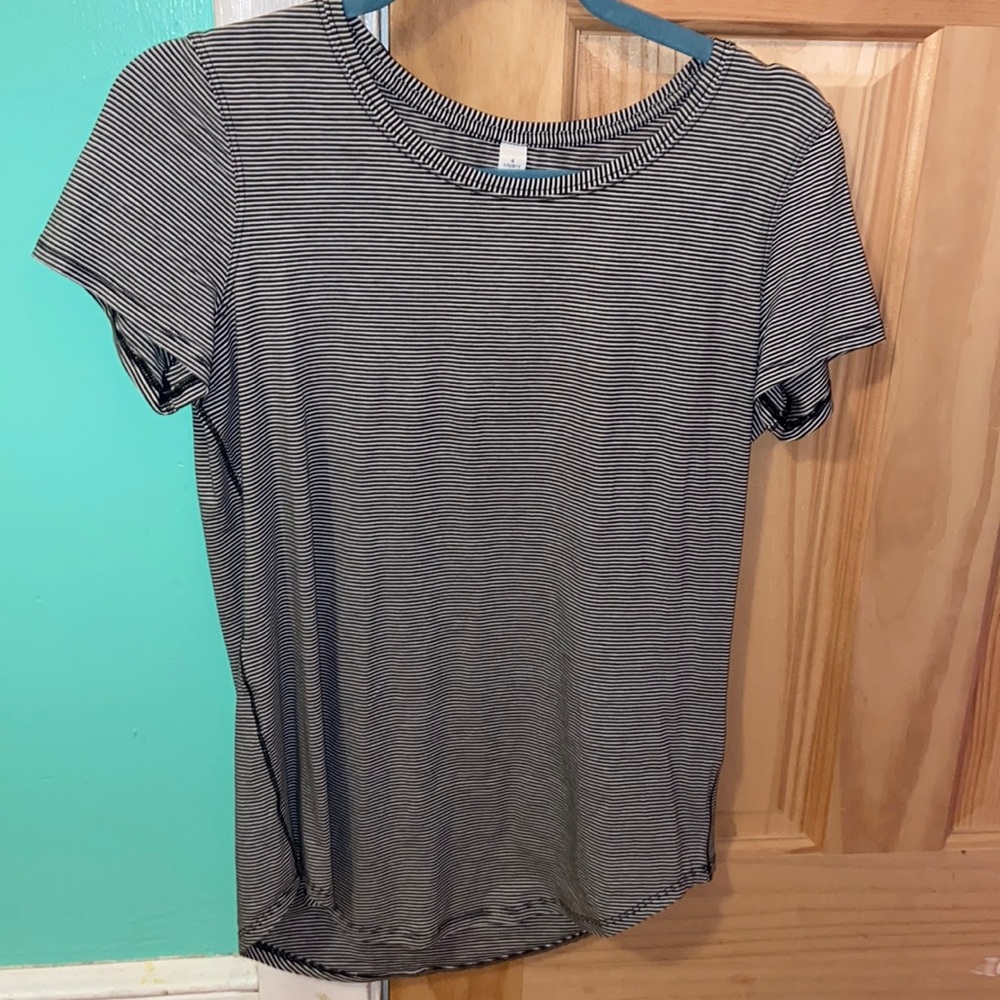 Lululemon T-shirt
